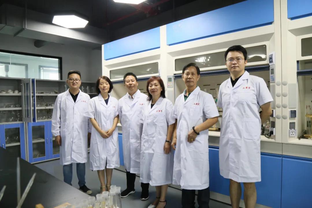 脂玫乐桑荷薏仁膏荣选民族医药健康科普大会《百项科普新产品》 脂玫乐桑荷薏仁膏荣选民族医药健康科普大会《百项科普新产品》